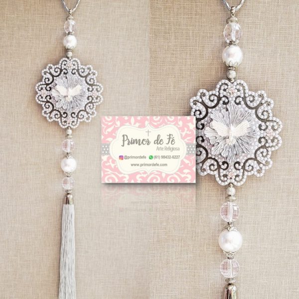 Pingente de Porta: Divino Espírito Santo – Arabesco Prata Pingente de Porta: Divino Espírito Santo – Arabesco Prata