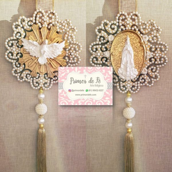 Escapulário de Porta: Nossa Senhora de Fátima – G Arabesco Dourado Dourada Escapulário de Porta: Nossa Senhora de Fátima – G Arabesco Dourado Dourada
